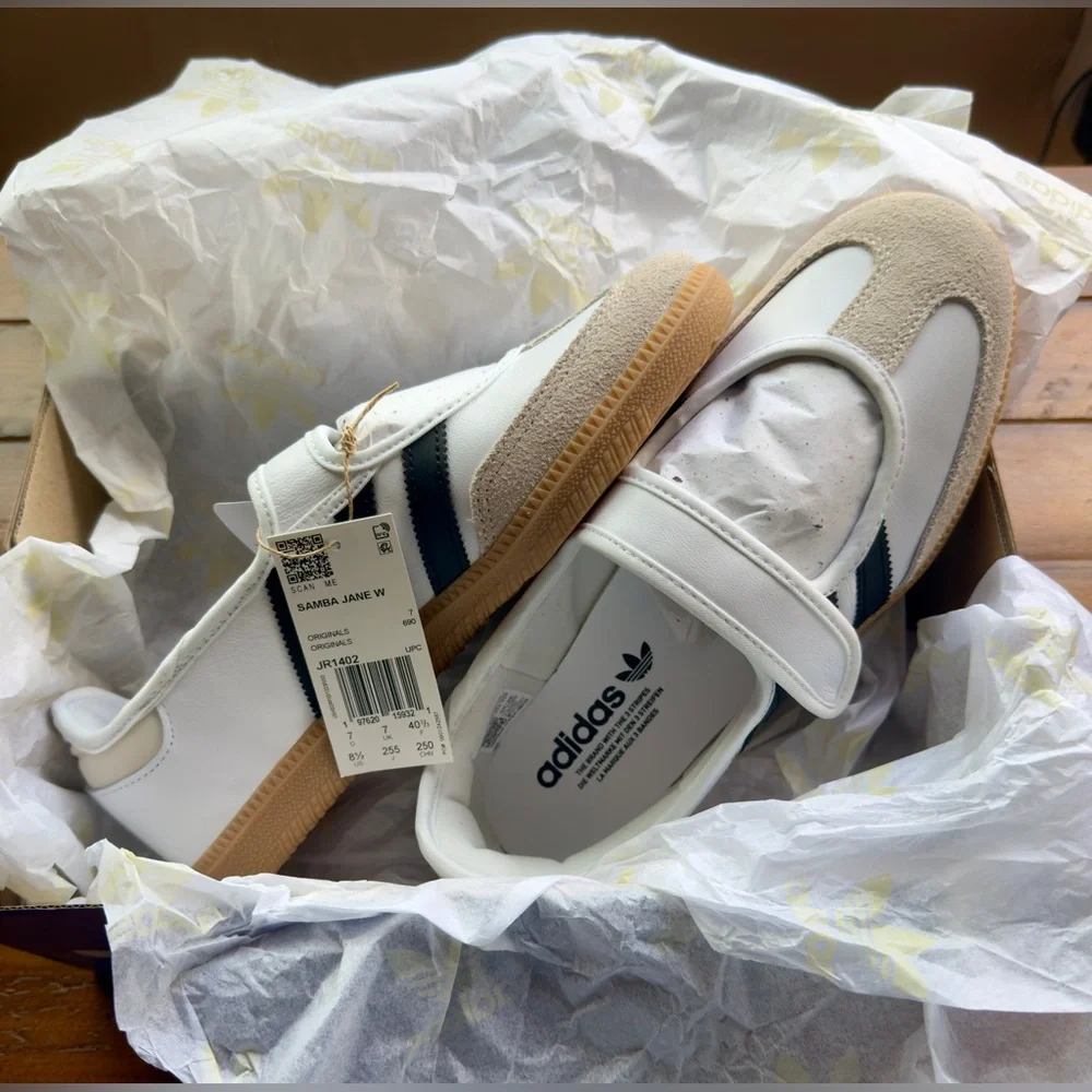 Adidas Samba Jane White Size 8.5 NEW IN BOX - Picture 3 of 8
